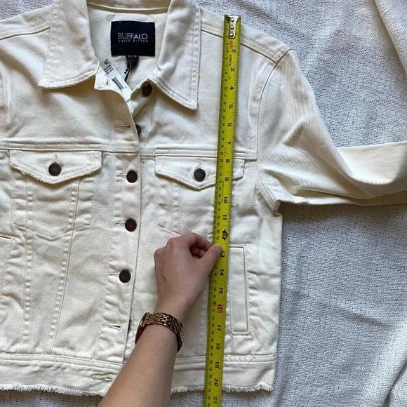 NWT BUFFALO David Bitton Cream Cotton Nicci Distressed Ripped Denim Jacket XS - Picture 13 of 14